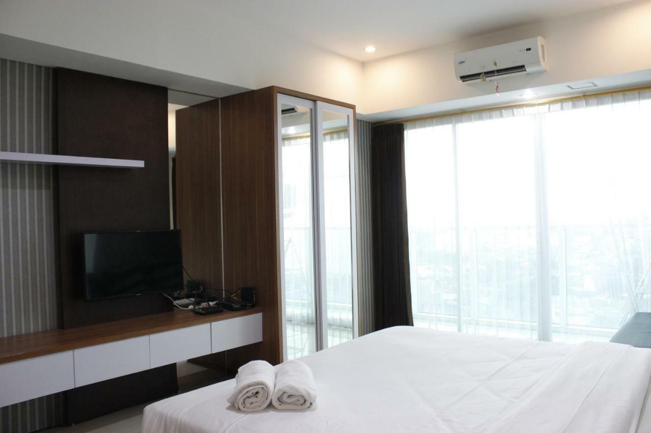 Bright Studio @ Tamansari La Grande Apartment By Travelio Bandung Exterior foto